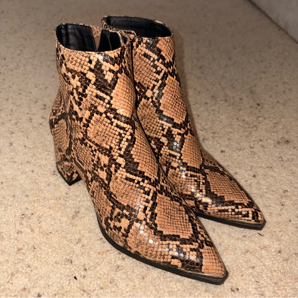 Kenneth Cole Snake-Print Pointed Ankle Boots in Tan and Black